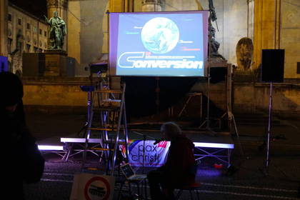 Foto: Martin Pilgram Protest AIRTEC vor der Residenz