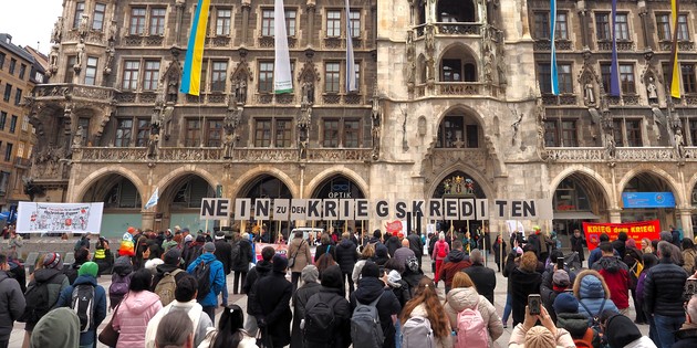 Nein zu den Kriegskrediten - Tafelreihe am Rindermarkt